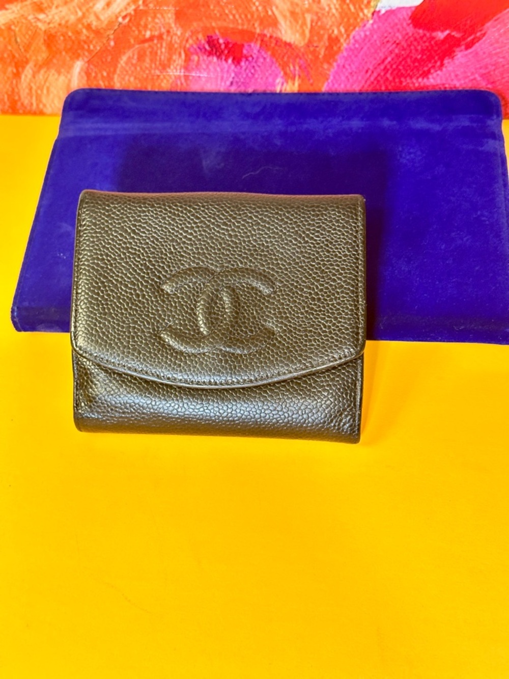 CHANEL Black Caviar Leather Compact Wallet - Picture 4 of 10